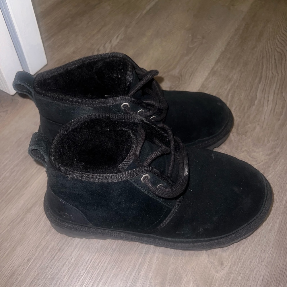 Ugg short boots
